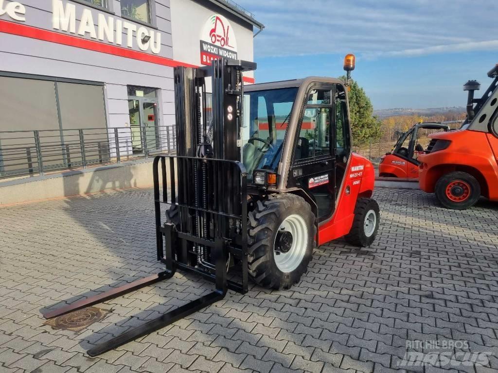 Manitou MH 25.4 T شاحنات الطرق الوعرة