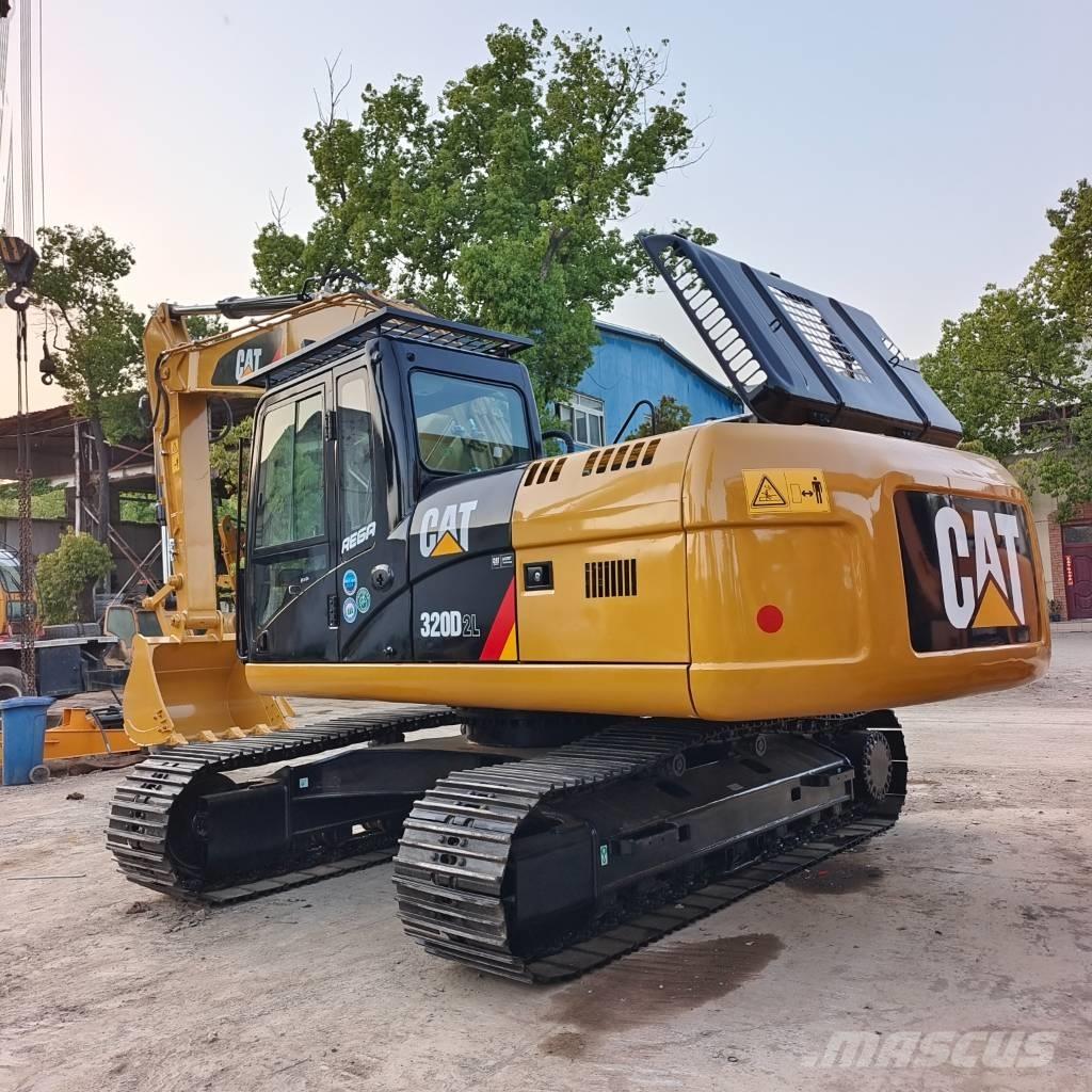 CAT 320D2L حفارات زحافة