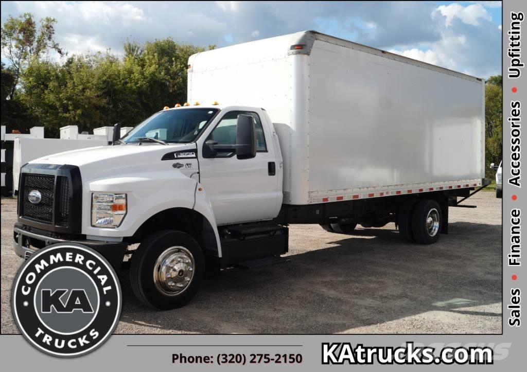 Ford F 650 شاحنات ذات هيكل صندوقي