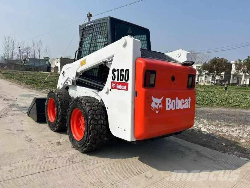 Bobcat S 160 لوادر انزلاقية التوجيه