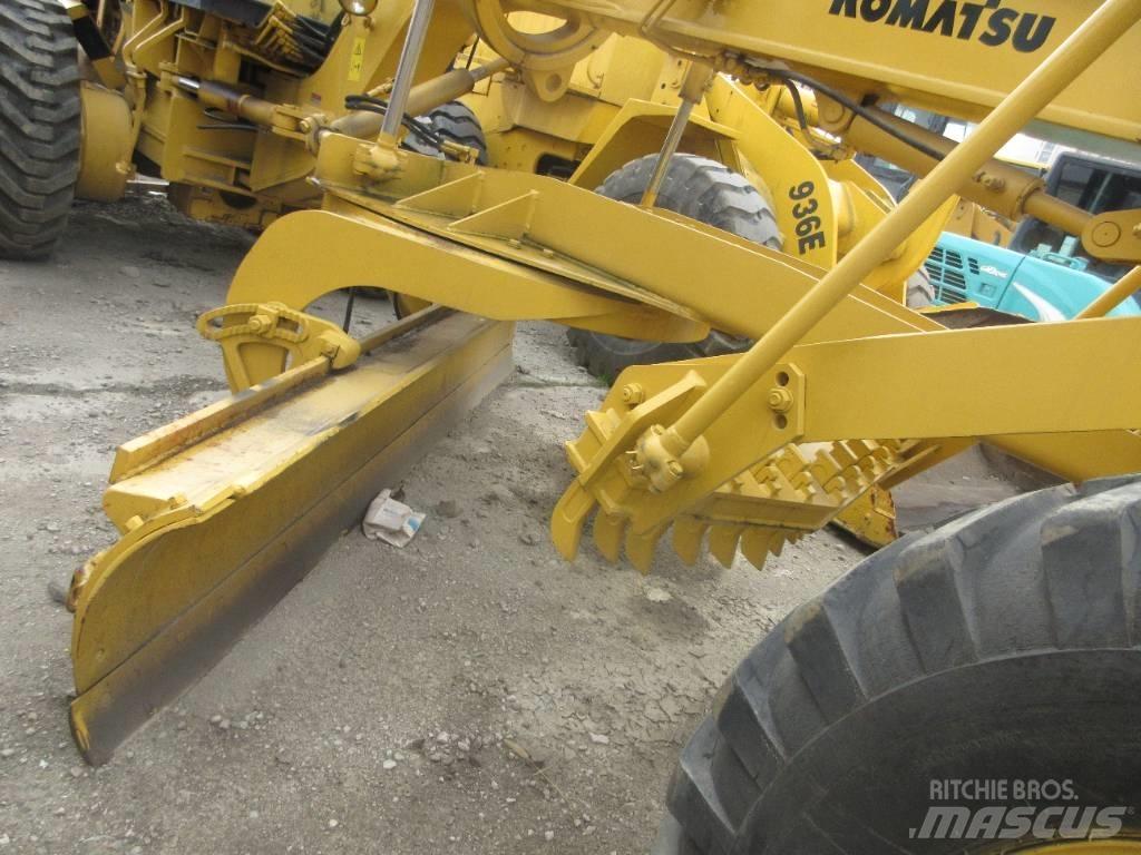 Komatsu GD 623 معدات تمهيد الطرق