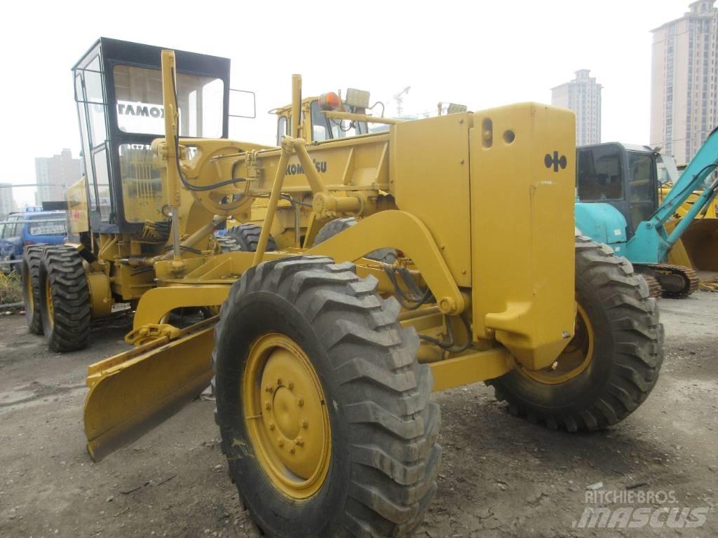 Komatsu GD 623 معدات تمهيد الطرق