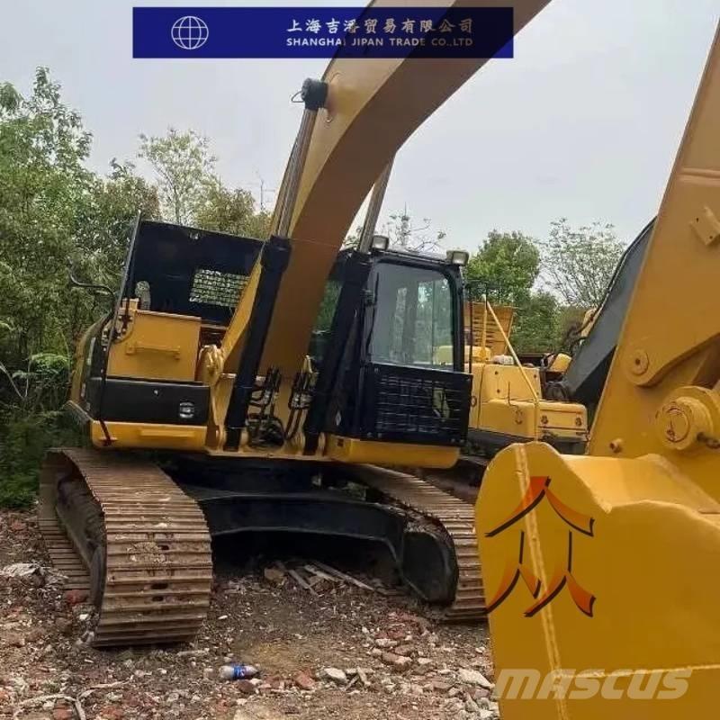 CAT 326 D حفارات زحافة