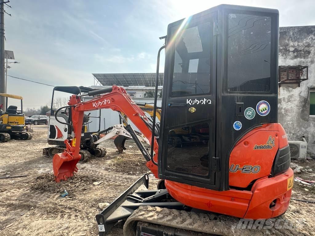 Kubota U 20 حفارات زحافة