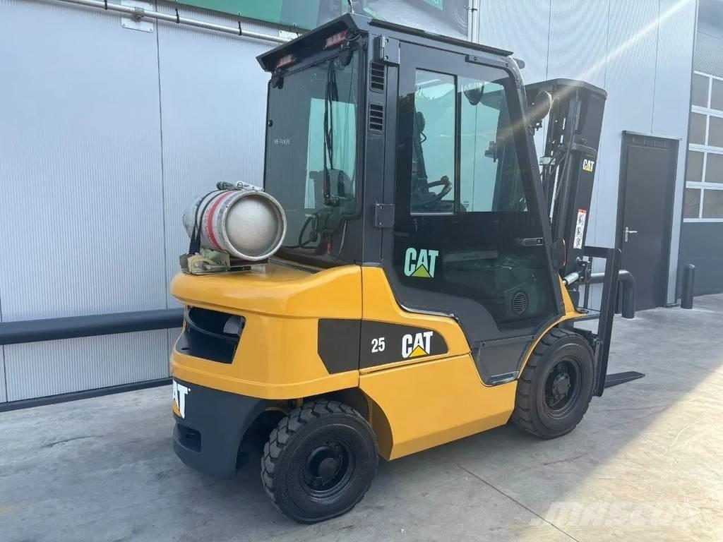 CAT GP25N Heftruck شاحنات LPG