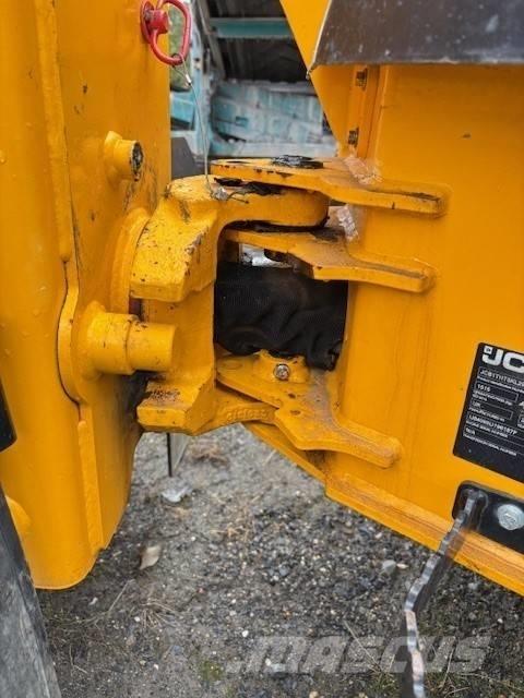 JCB 1T-2 ساحبات مفصلية