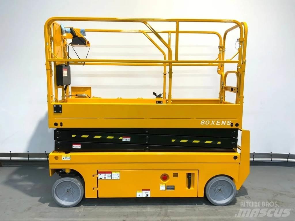 John Deere 80XENS رافعات مقصية الشكل