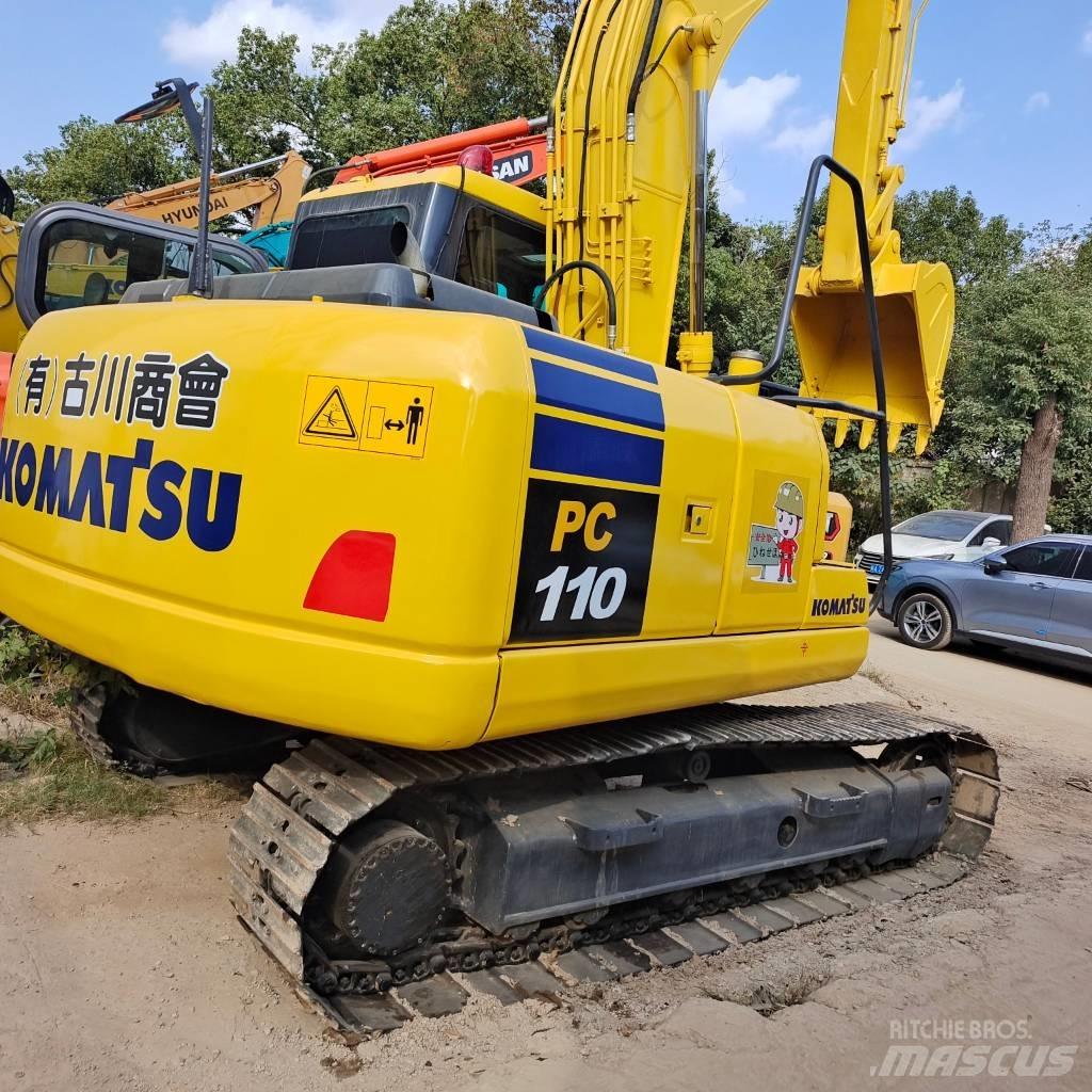 Komatsu PC 110 حفارات زحافة