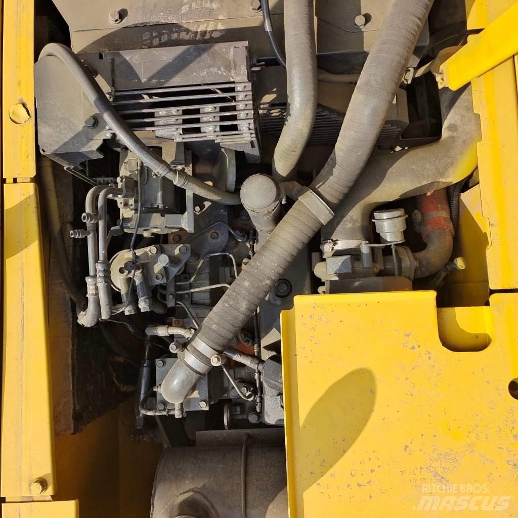 Komatsu PC 110 حفارات زحافة