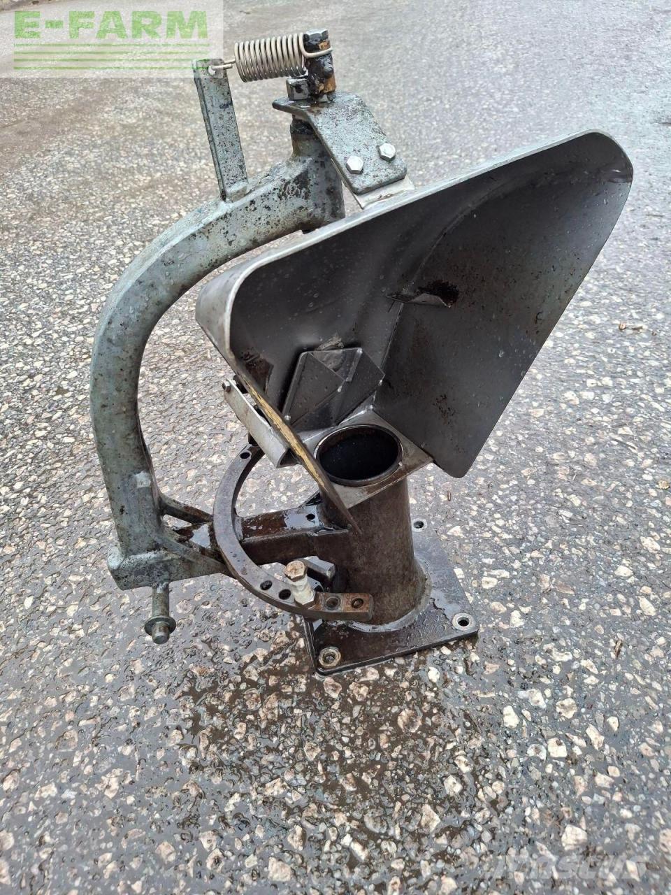 John Deere 6090m الجرارات