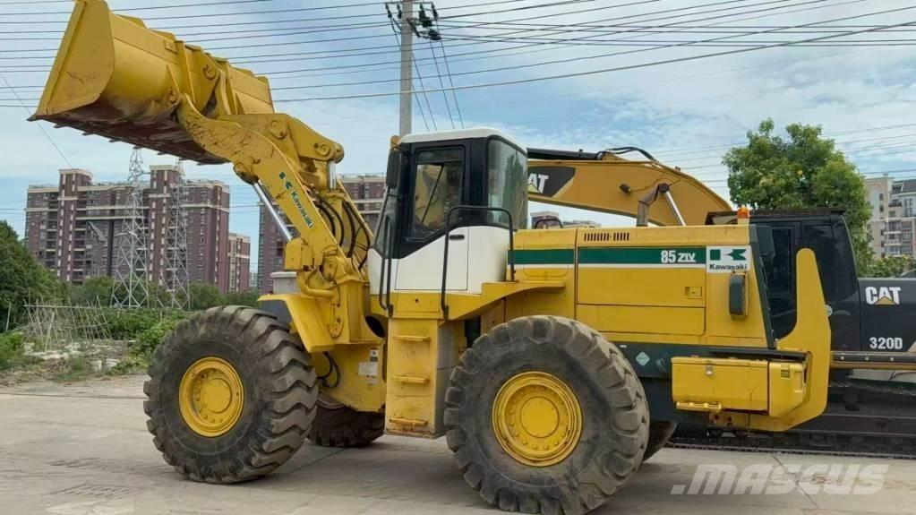 Kawasaki 85 Z لوادر بعجل