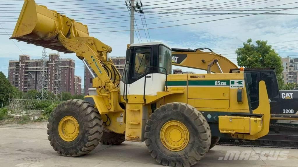 Kawasaki 85 Z لوادر بعجل