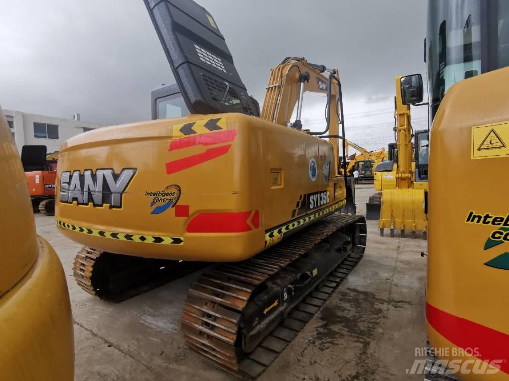 Sany 135c حفارات زحافة