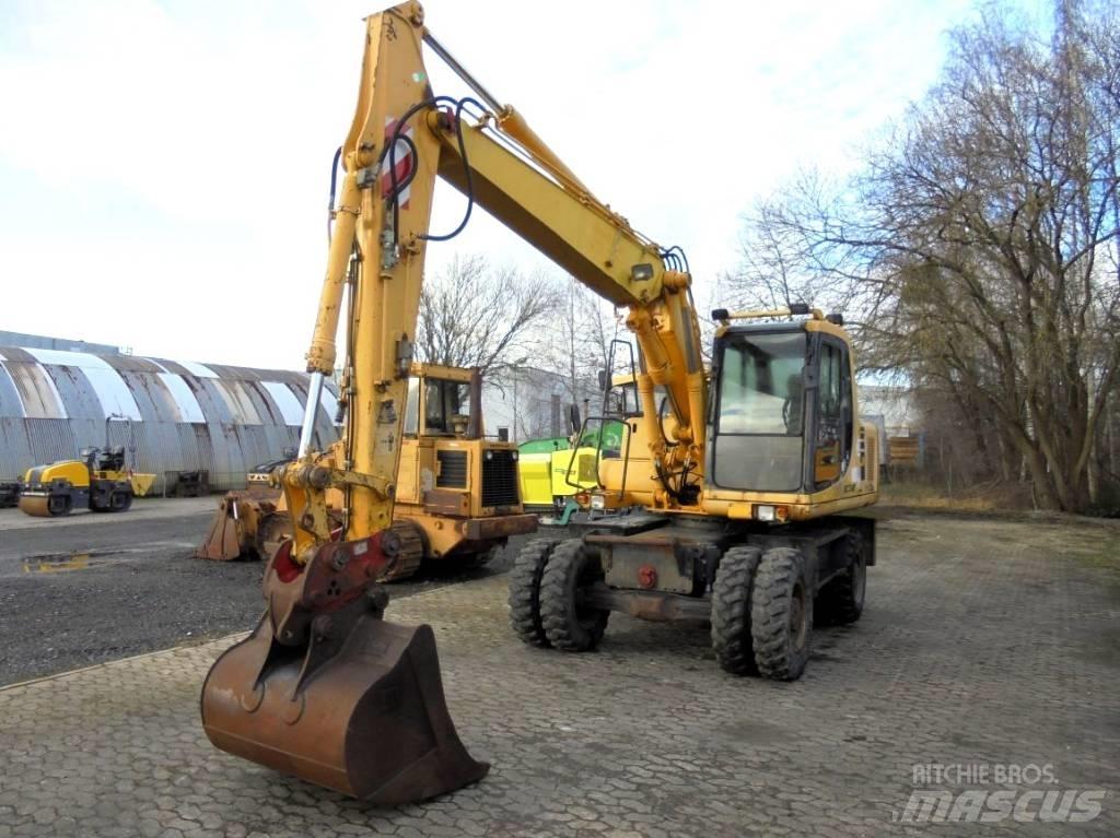 Komatsu PW 130ES-6K حفارات بعجل
