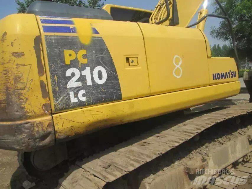 Komatsu PC 210-7 حفارات زحافة
