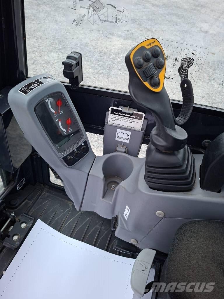 Kubota KX019-4 حفارات صغيرة أقل من 7 طن (حفارات صغيرة)