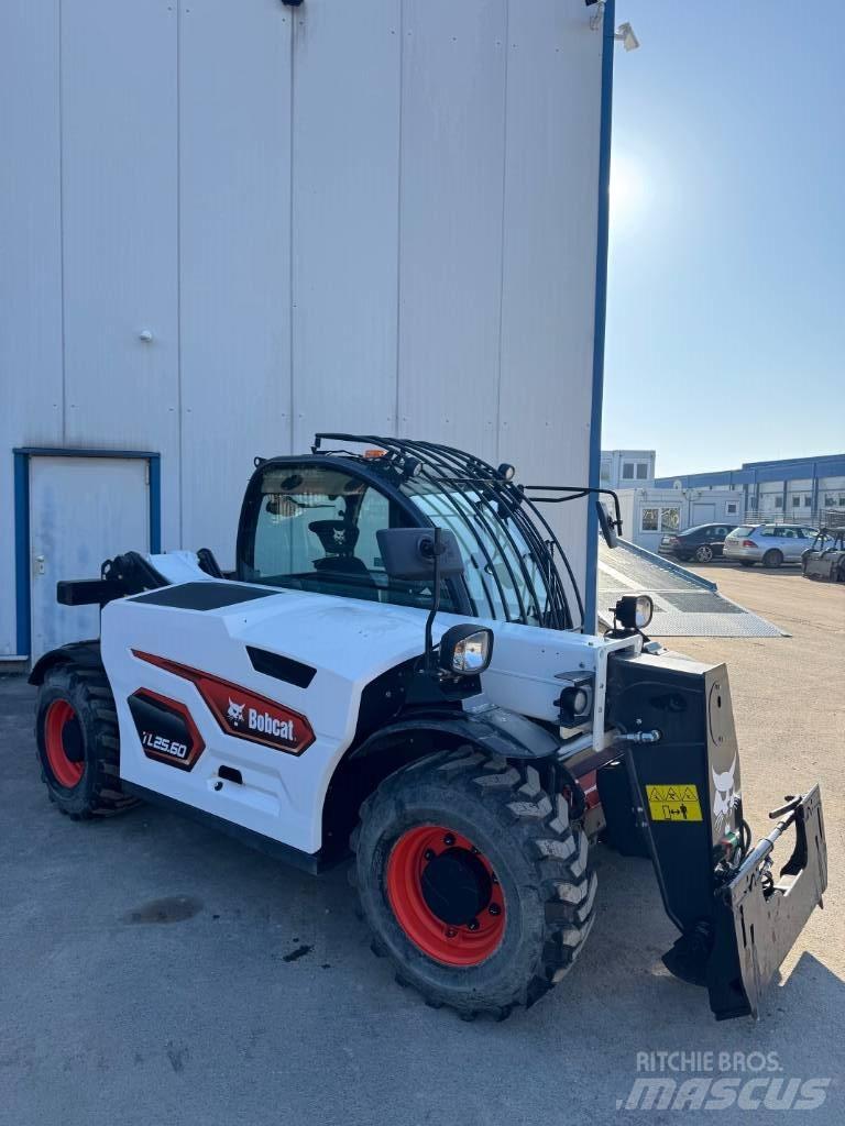 Bobcat TL 25.60 75 V مناولات متداخلة