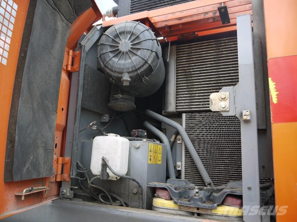 Hitachi ZX 145 W-3 حفارات بعجل