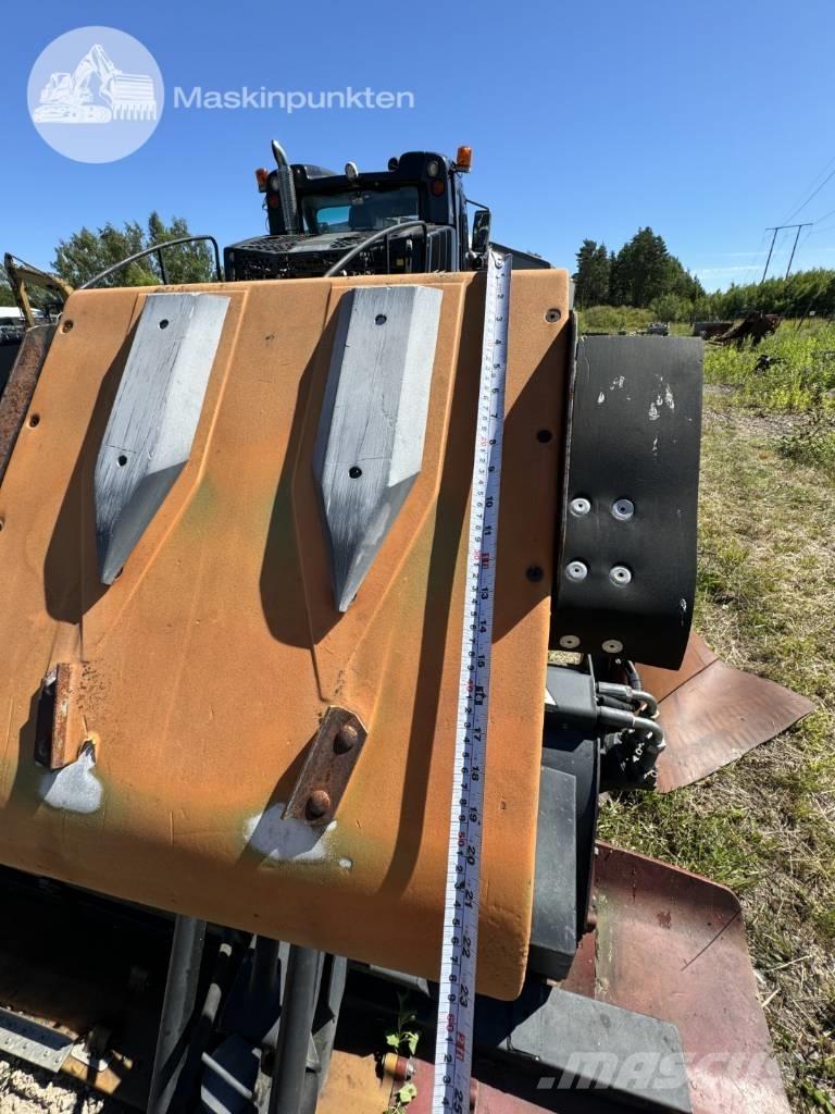 Prinoth Leitwolf كاسحات جليد