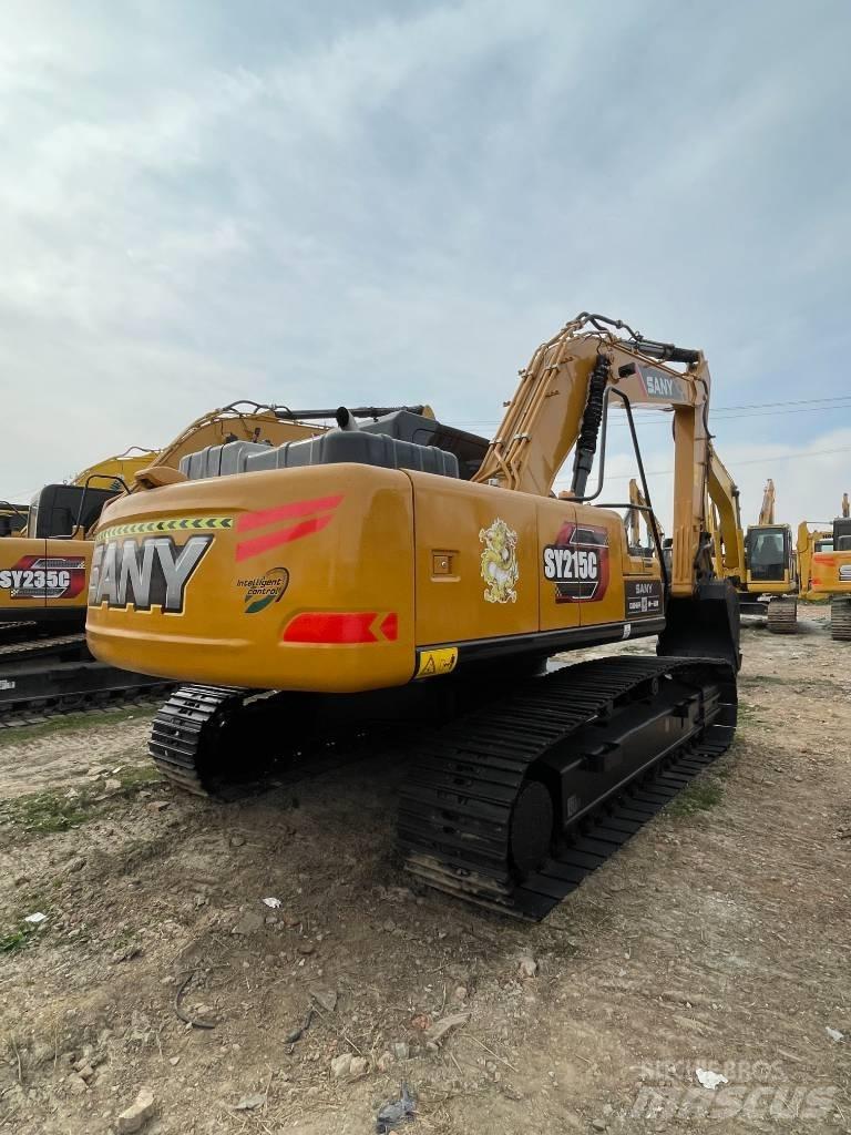 Sany SY 215 C حفارات زحافة