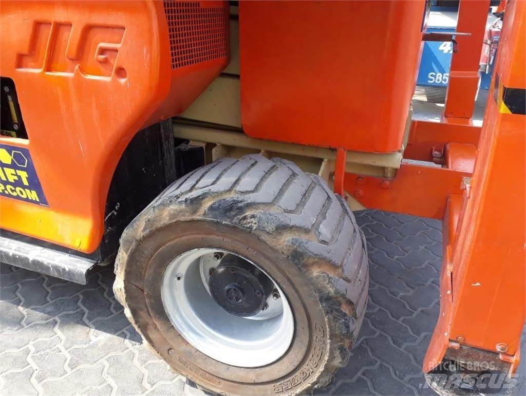 JLG 3394RT رافعات مقصية الشكل