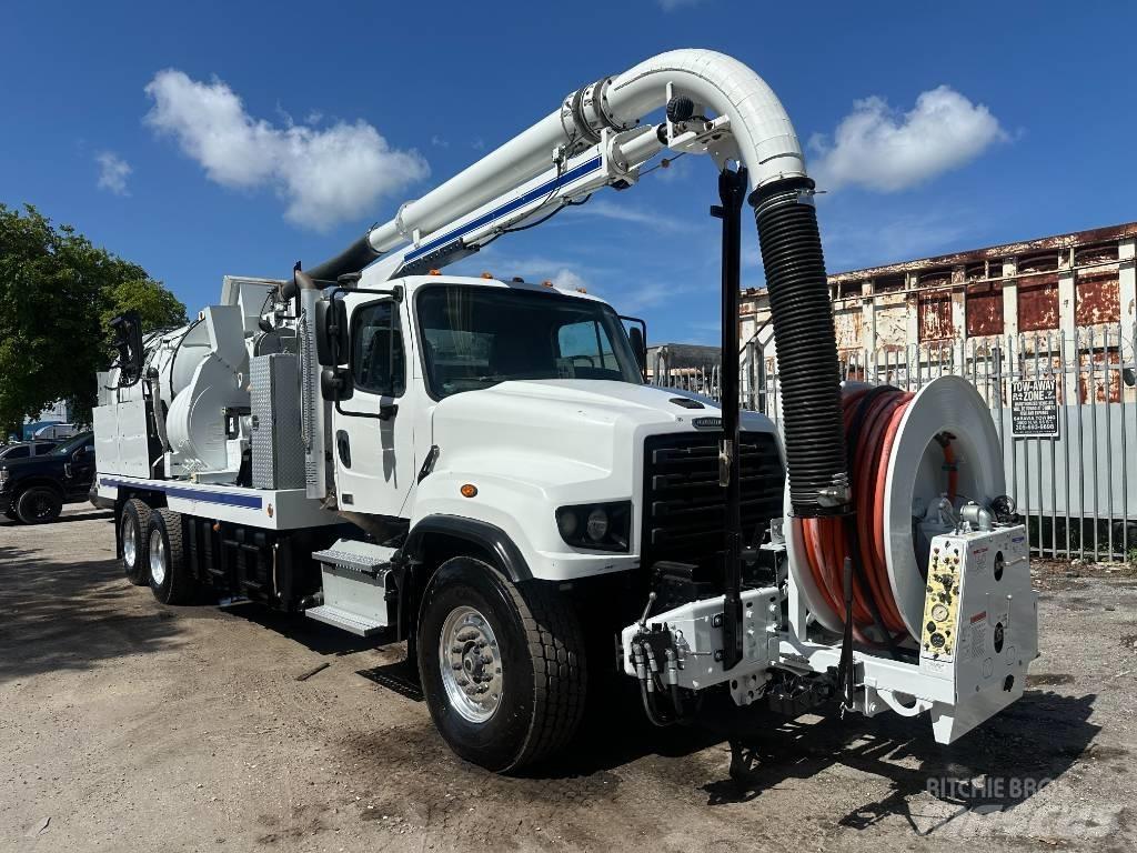 Freightliner 114 SD شاحنات مزدوجة / خلخلة