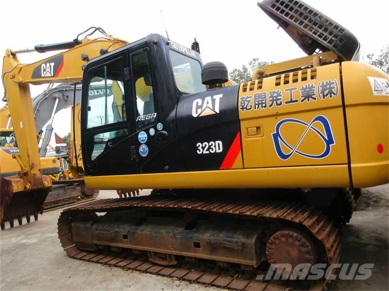 CAT 323 GC حفارات زحافة