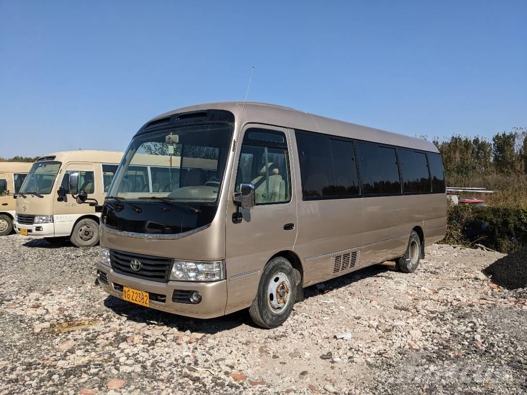Toyota Coaster Bus حافلة صغيرة