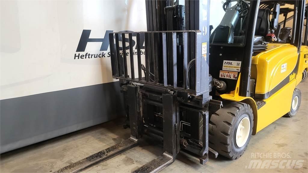 Yale ERP35VL E2145 شاحنات ذات رافعات شوكية تعمل بالكهرباء