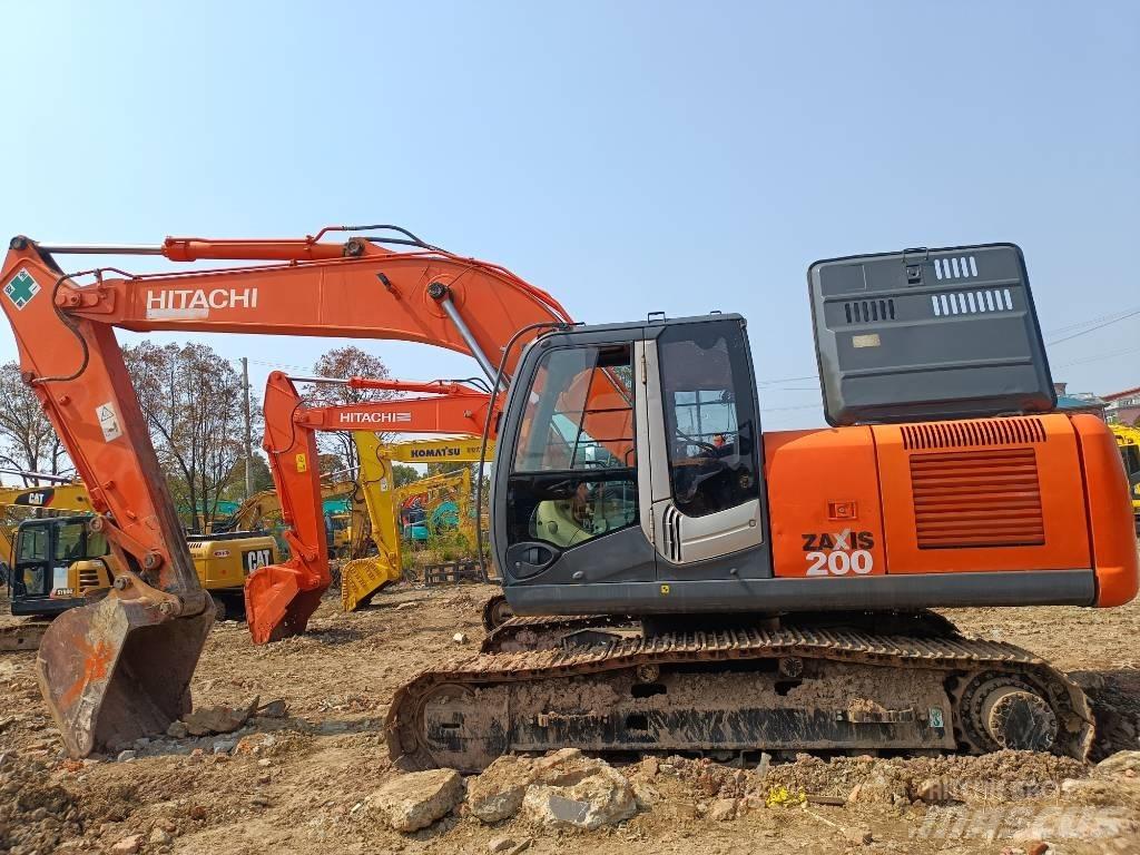 Hitachi ZX 200 حفارات وسط 7 طن - 12 طن