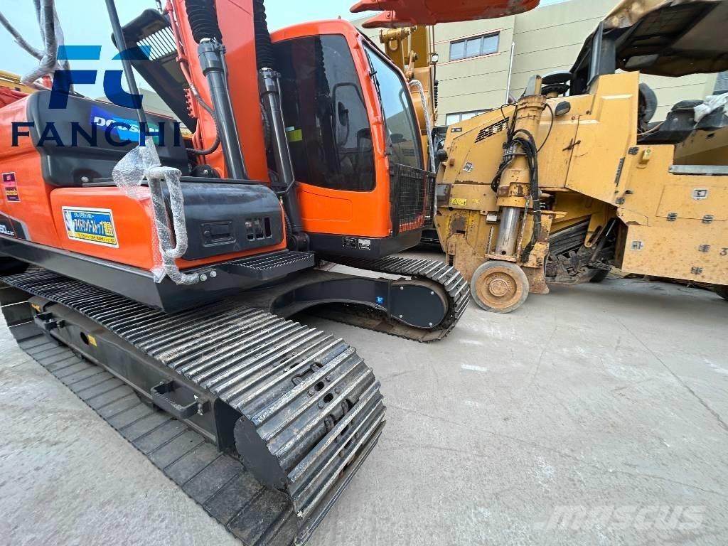 Doosan dx150 حفارات زحافة