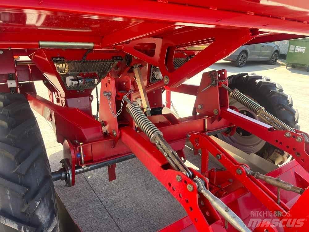 Grimme GL 32 B معدات زراعة البطاطس