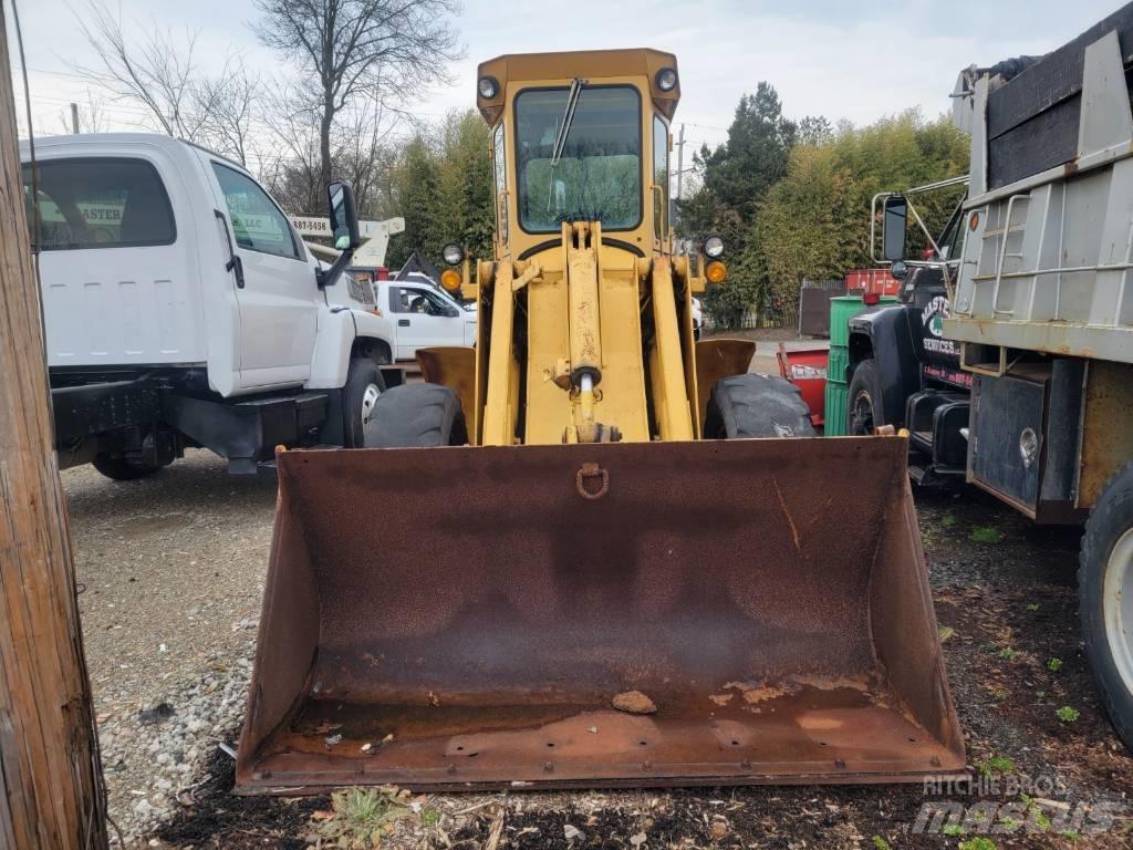 John Deere 444 A لوادر بعجل