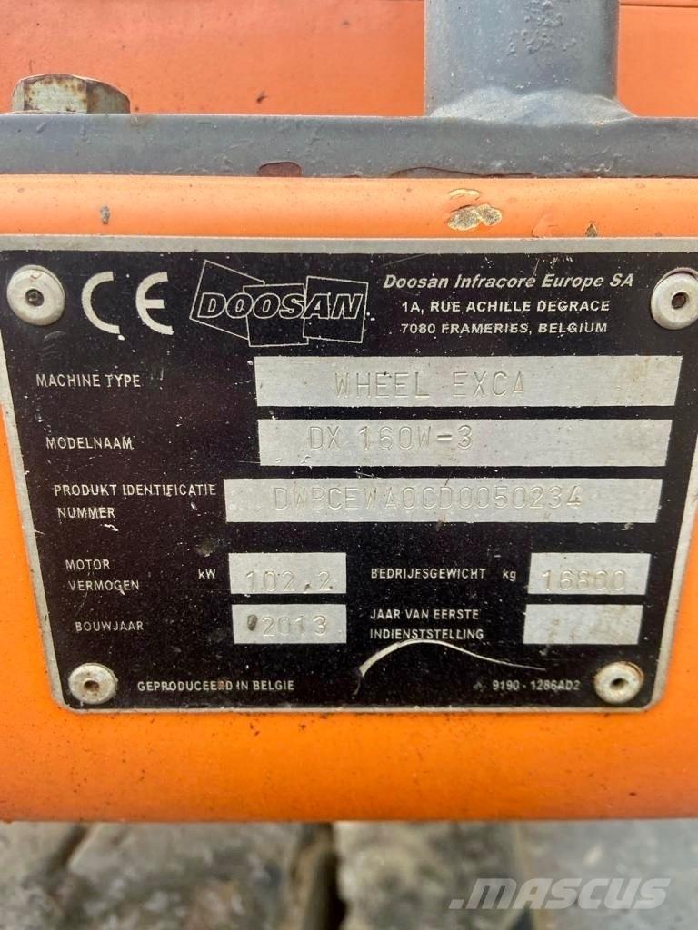 Doosan DX 160 W-3 حفارات بعجل