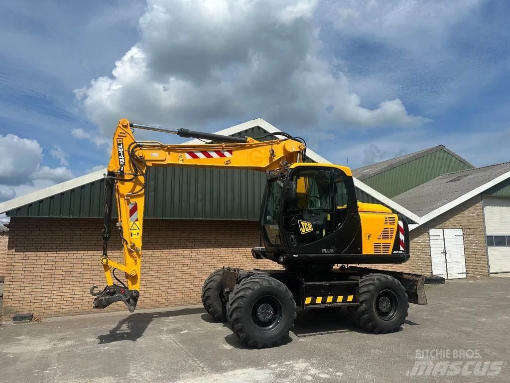 JCB JS145W حفارات بعجل