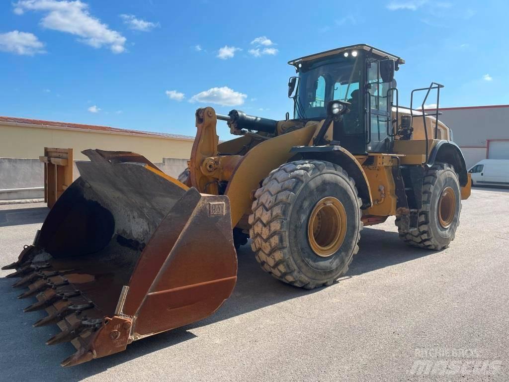 CAT 966 M XE لوادر بعجل