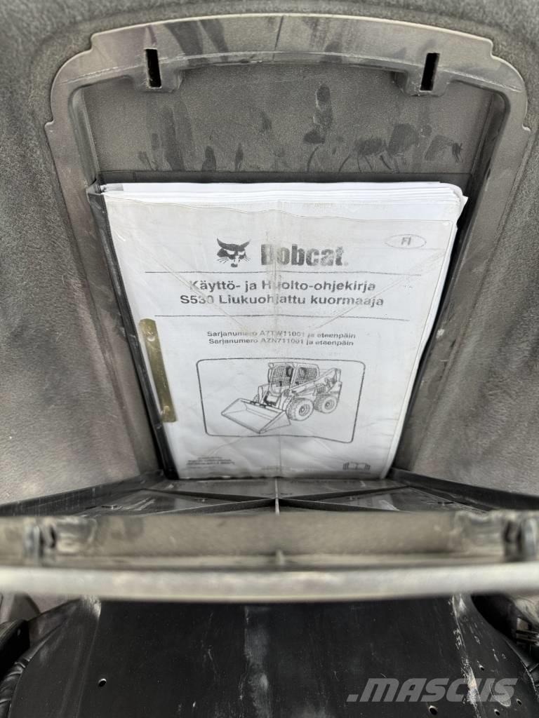 Bobcat S 530 لوادر انزلاقية التوجيه