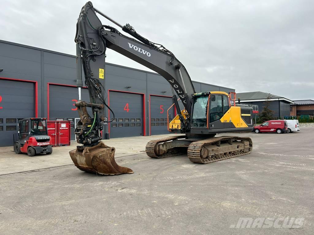  !! SOLD !! Volvo EC 300 EL حفارات زحافة