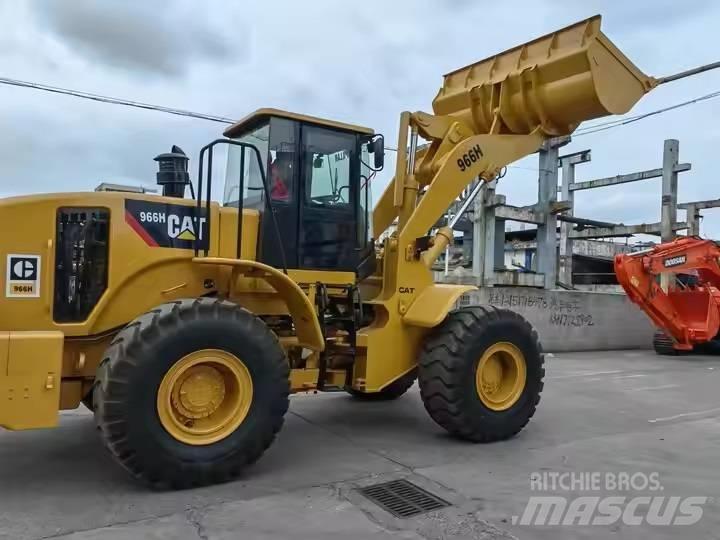 CAT 966H لوادر بعجل
