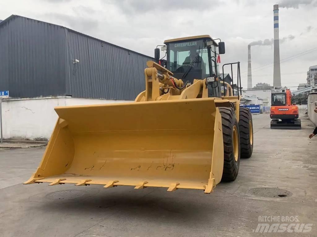 CAT 966H لوادر بعجل