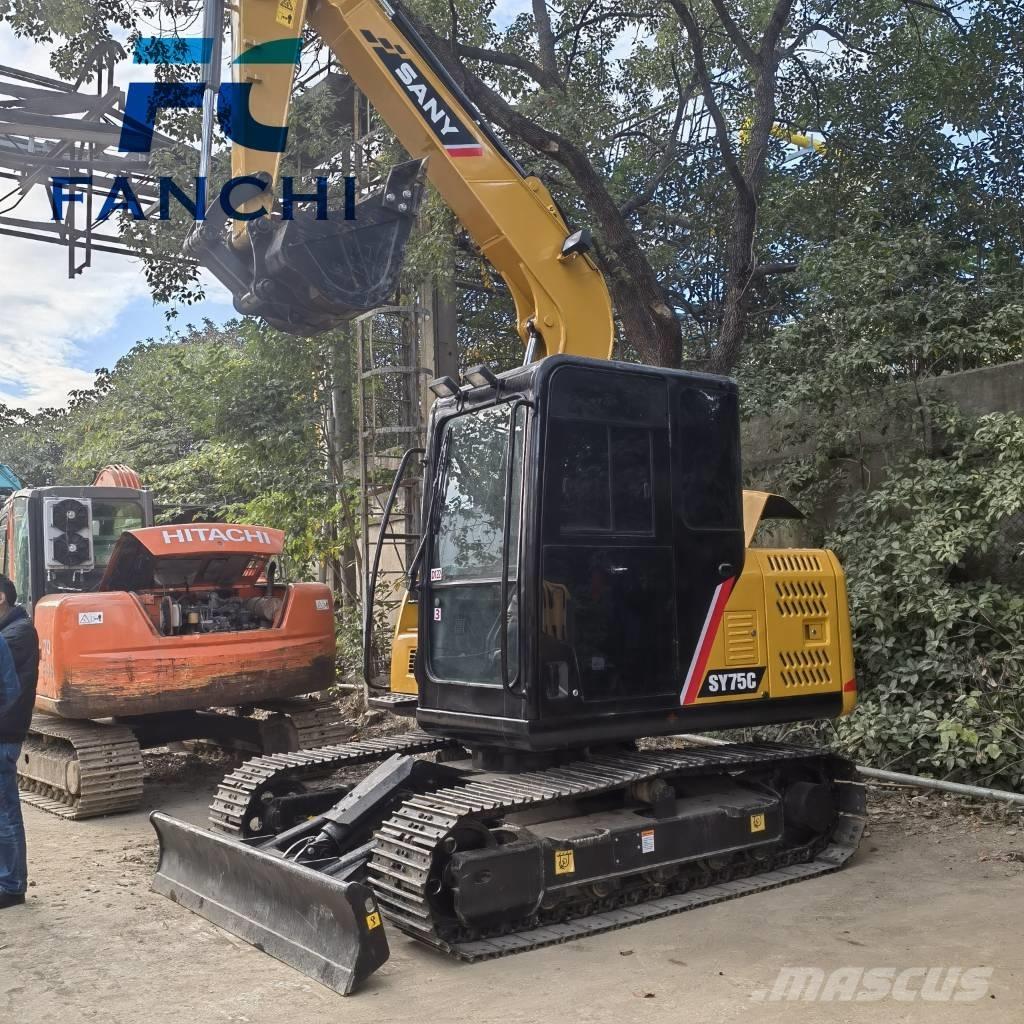 Sany SY 75 C حفارات زحافة