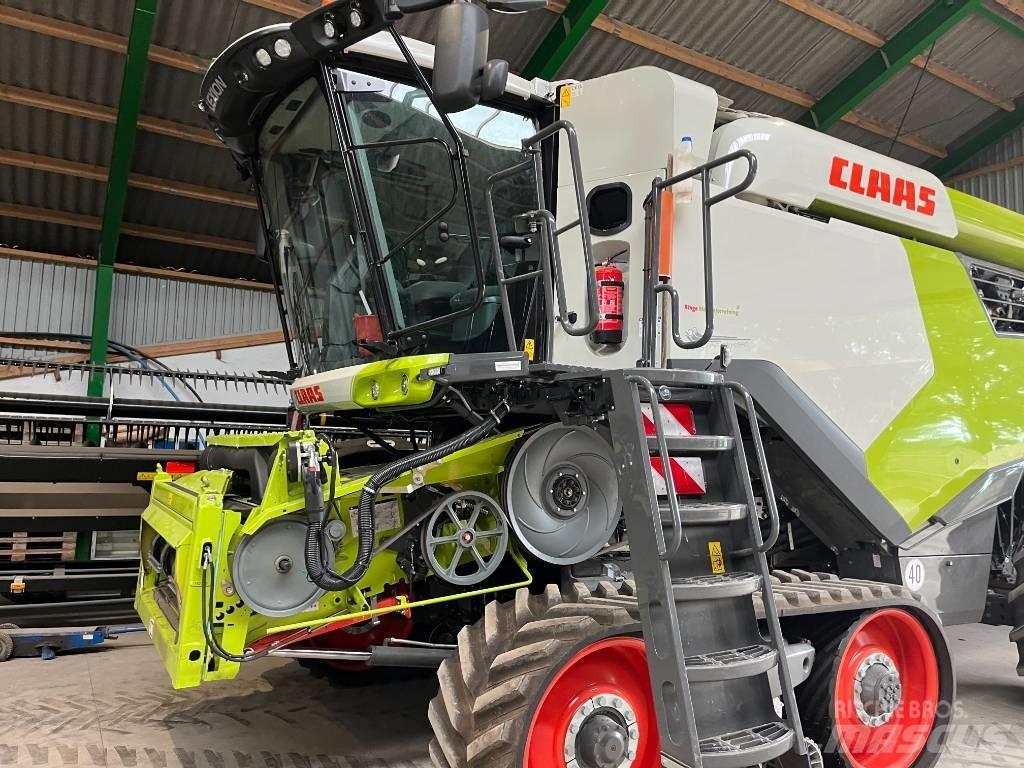 CLAAS Lexion 8800 TT حصادات