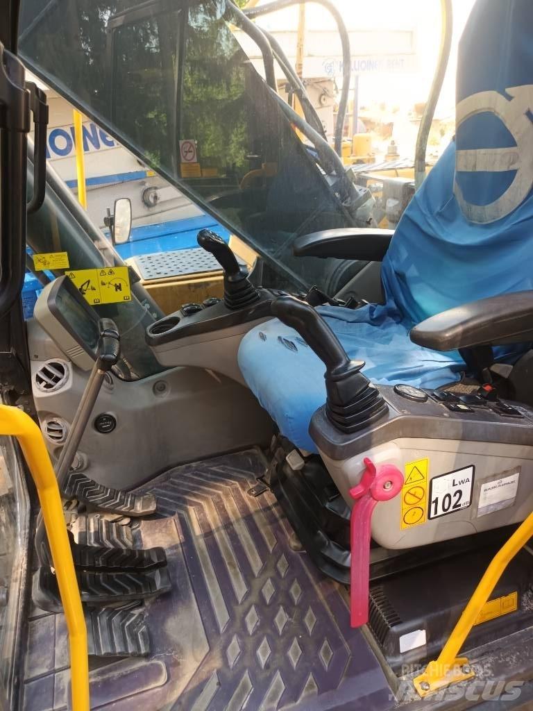 Volvo EC 220 DL حفارات زحافة