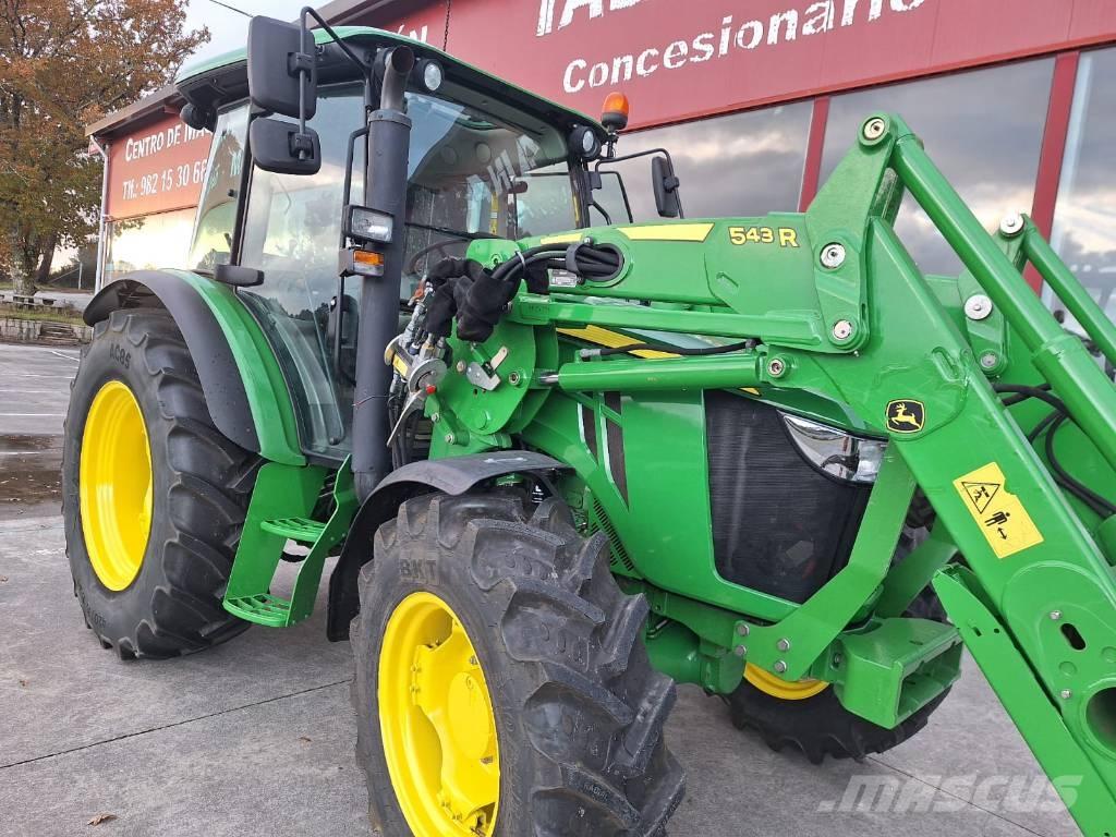 John Deere 5100M الجرارات