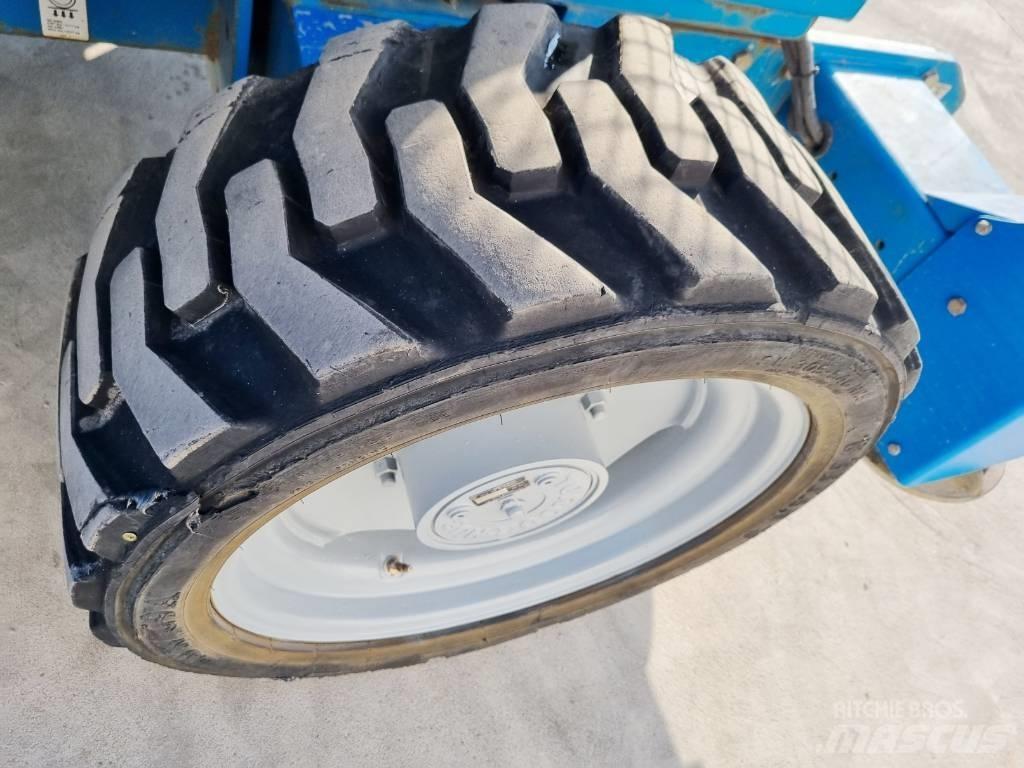 Genie GS 4390 RZ34 رافعات مقصية الشكل