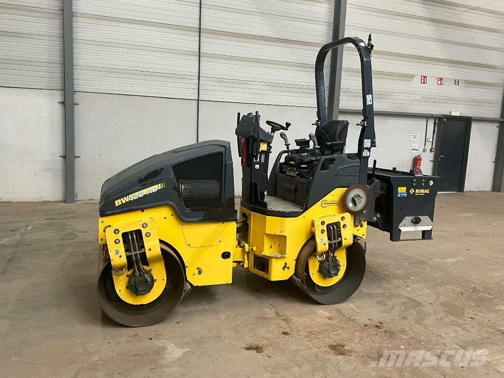 Bomag BW 120 AD-5 مداحل ثنائية الاسطوانة