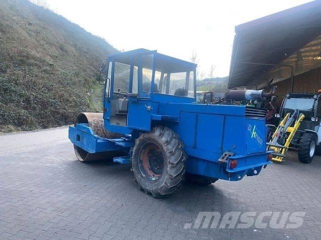 Hamm 2301-9 مداحل أحادية الأسطوانة