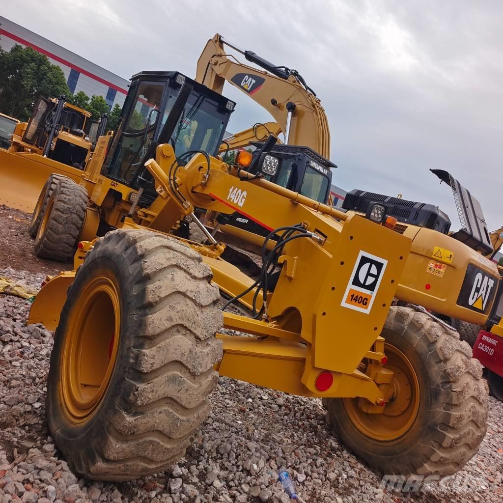 CAT 140 G معدات تمهيد الطرق
