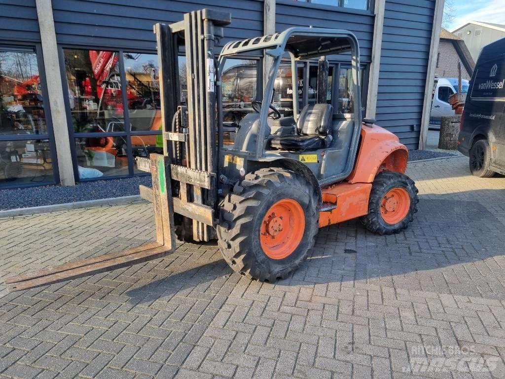 Ausa C 250 H شاحنات الطرق الوعرة