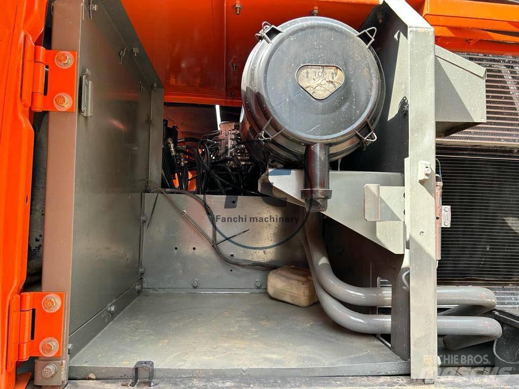 Hitachi ZX 200-6 حفارات زحافة